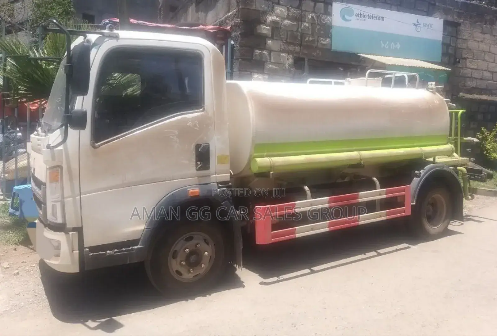 Isuzu. Obama. 2024. Obama