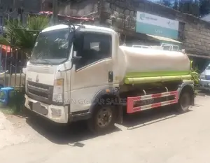 Isuzu. Obama. 2024. Obama