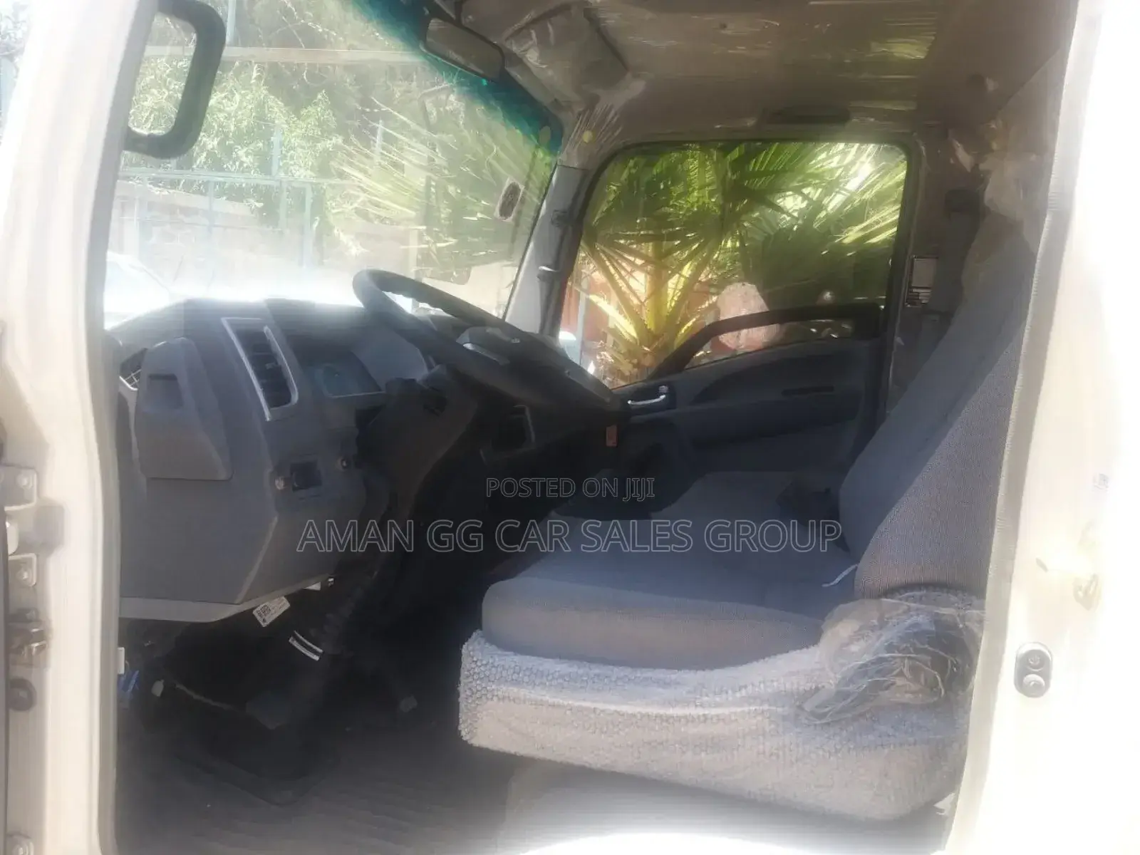 Isuzu. Obama. 2024. Obama