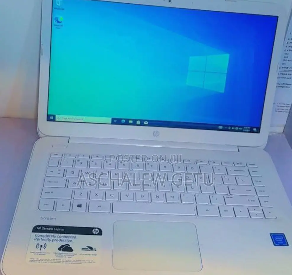 New Laptop HP Stream Notebook 4GB AMD Ryzen 5 SSD 640GB