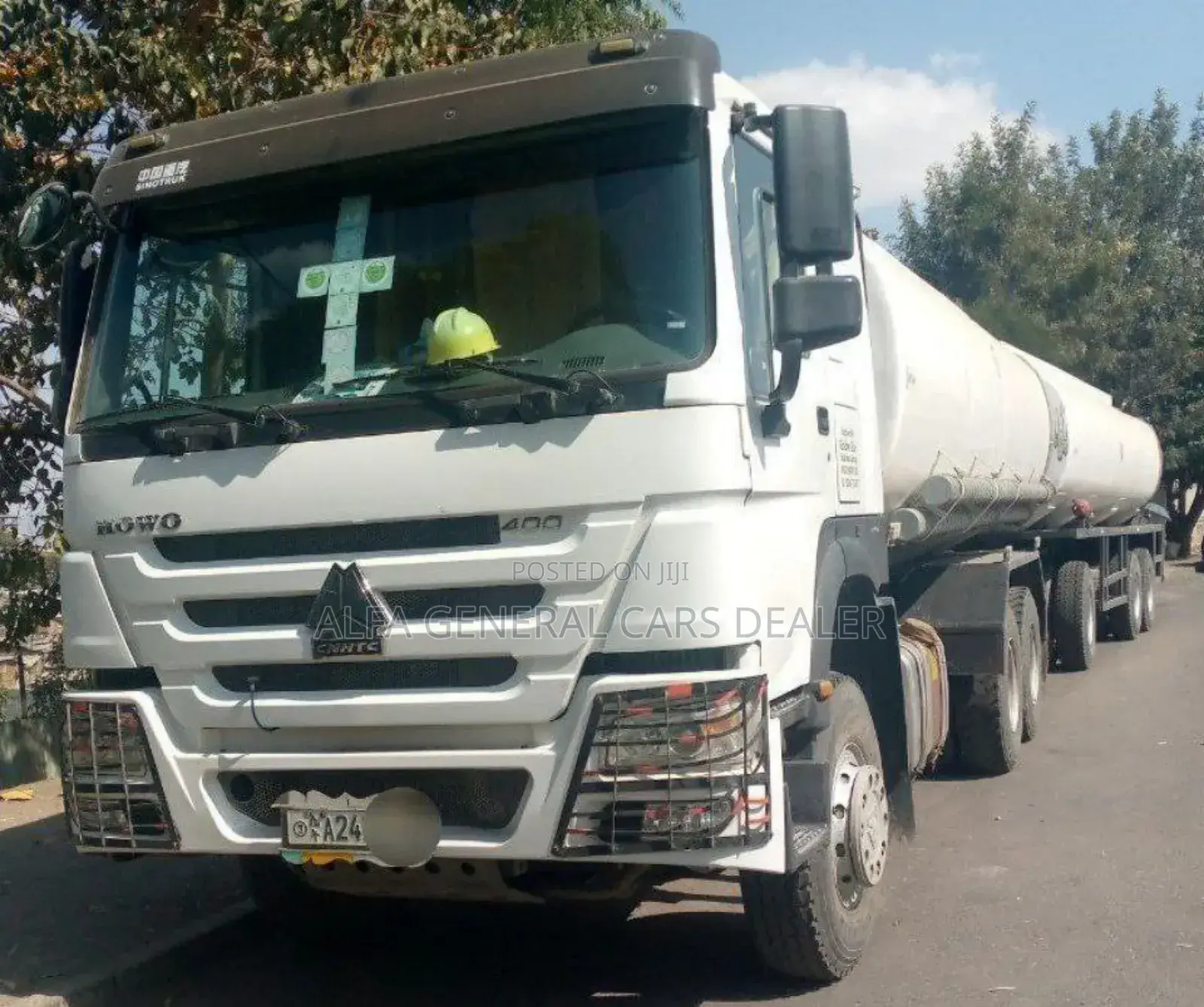 400 Hp ቦቴ ከነተሳቢው
•2023
•a-24
•ባንክ 6,500,000
 አለበት