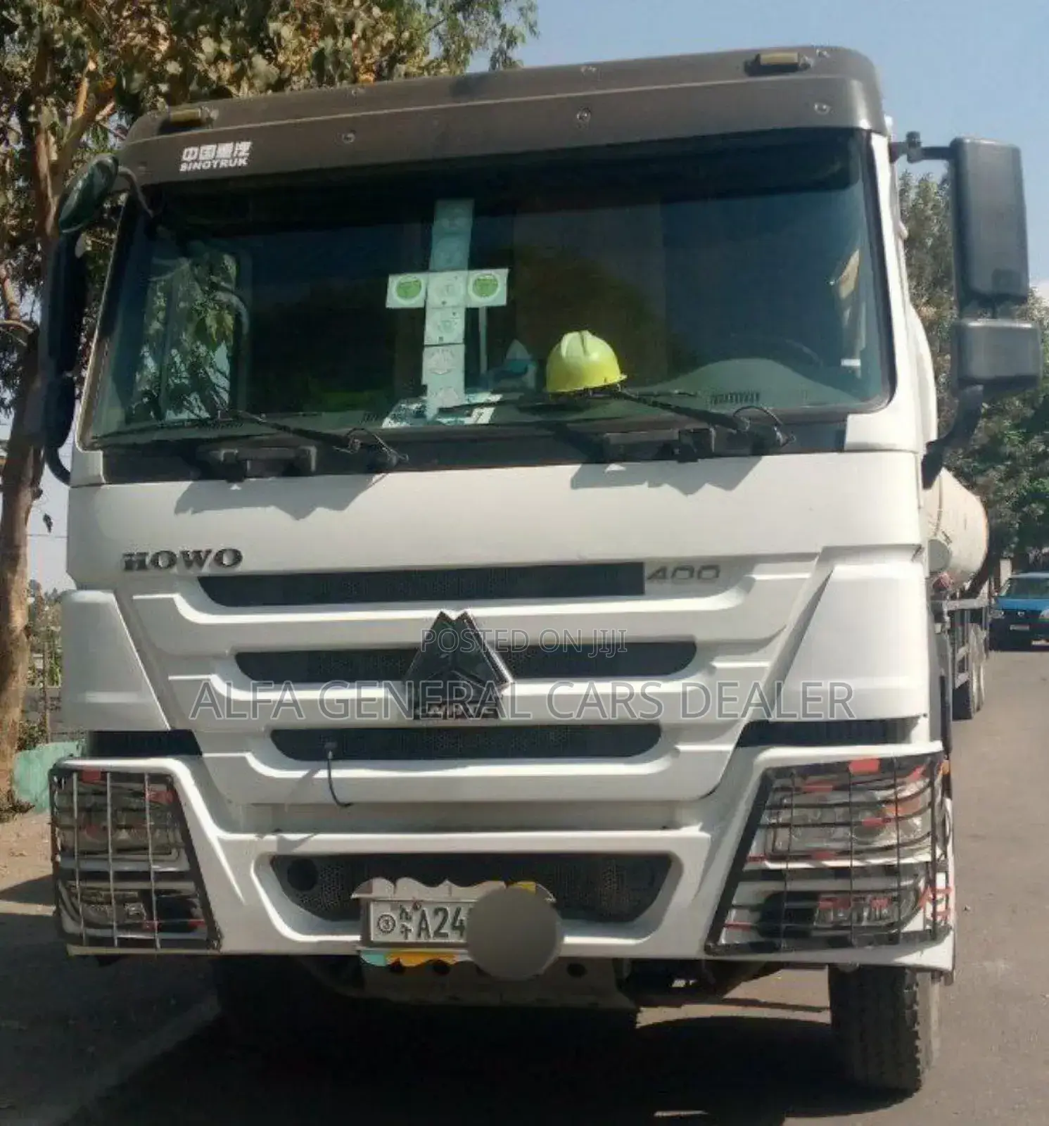 400 Hp ቦቴ ከነተሳቢው
•2023
•a-24
•ባንክ 6,500,000
 አለበት