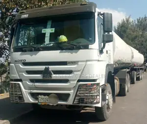 400 Hp ቦቴ ከነተሳቢው
•2023
•a-24
•ባንክ 6,500,000
 አለበት