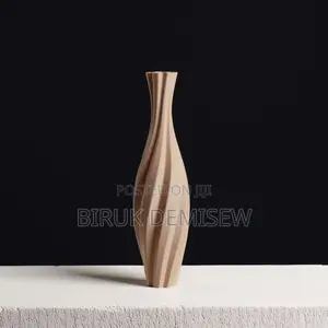 Photo - Twisted Vase