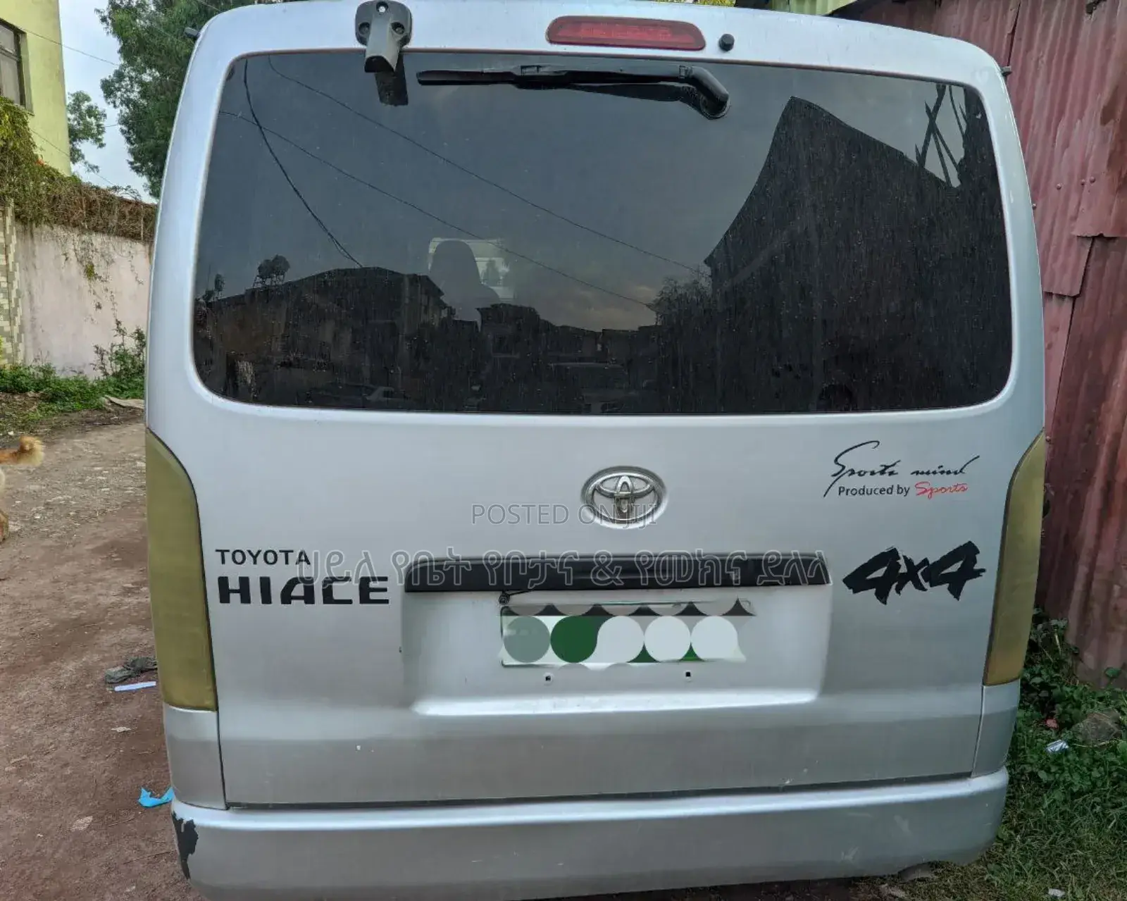 Toyota HiAce 2013 Silver
