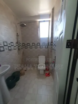 5bdrm House in House For Rent, Yeka for rent