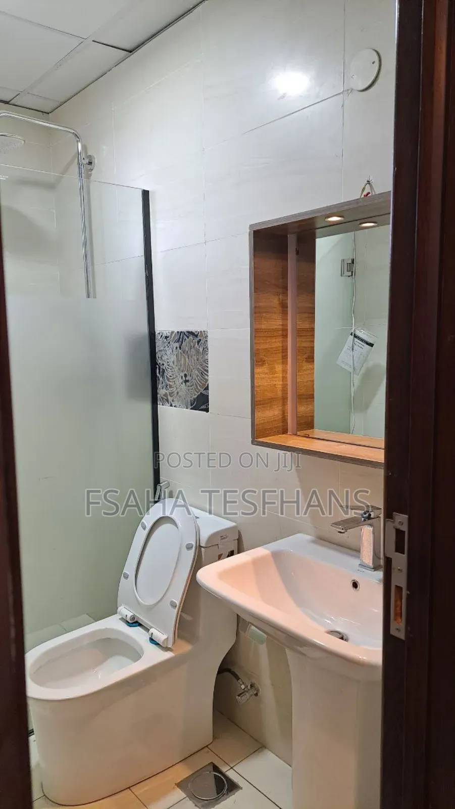 5bdrm Villa in House, Yeka for rent