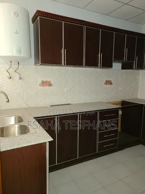 5bdrm Villa in House, Yeka for rent
