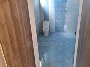 5bdrm Villa in House, Yeka for rent