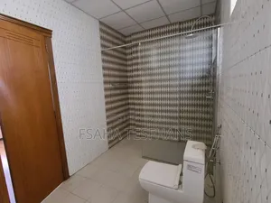 5bdrm Villa in House, Yeka for rent