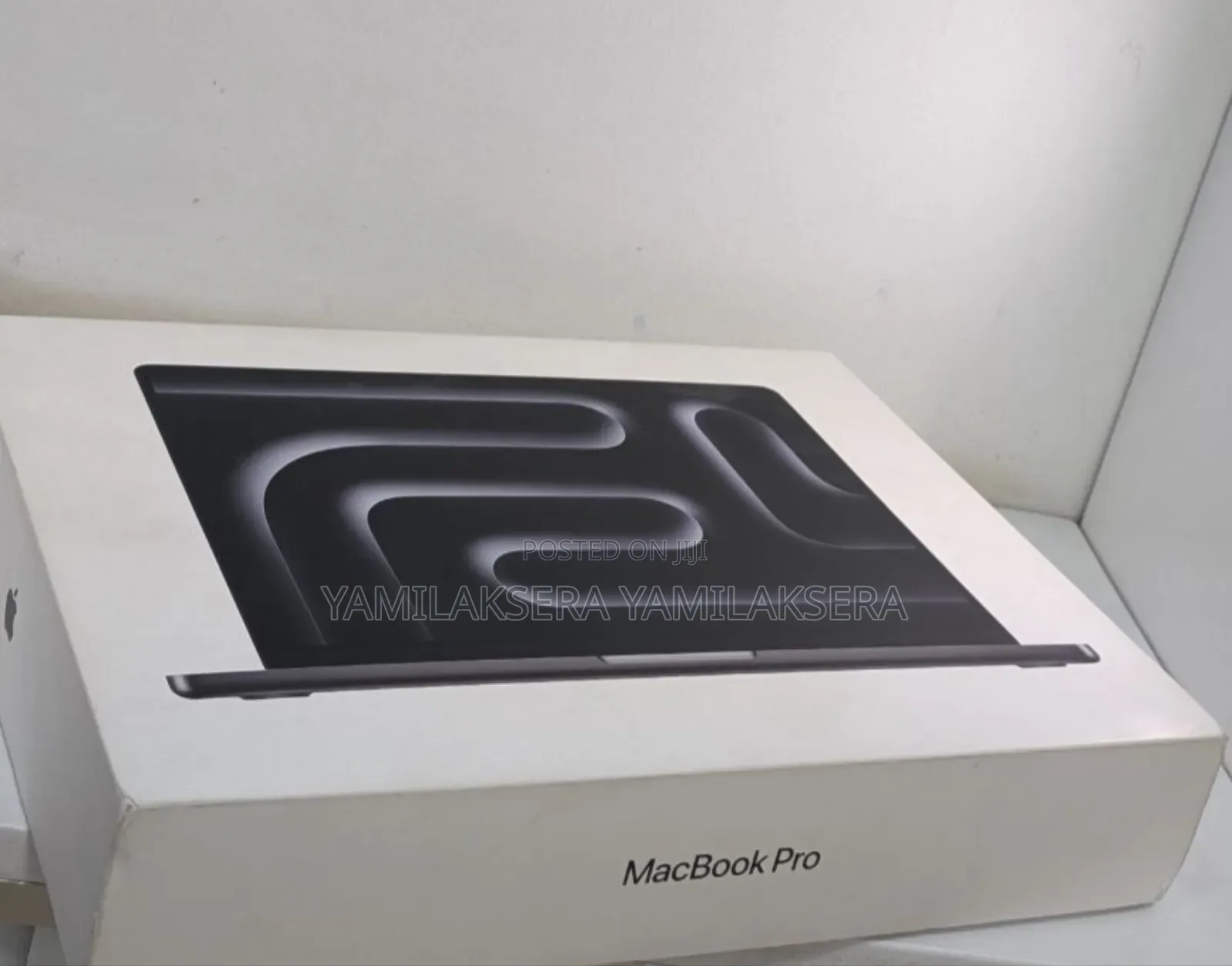 New Laptop Apple MacBook Pro 2024 M4 Max 14-Inch 24GB Apple M4 SSD 1T