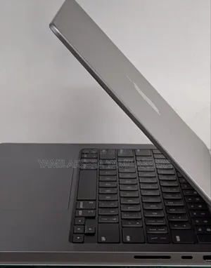 New Laptop Apple MacBook Pro 2021 M1 16GB Apple M1 SSD 512GB