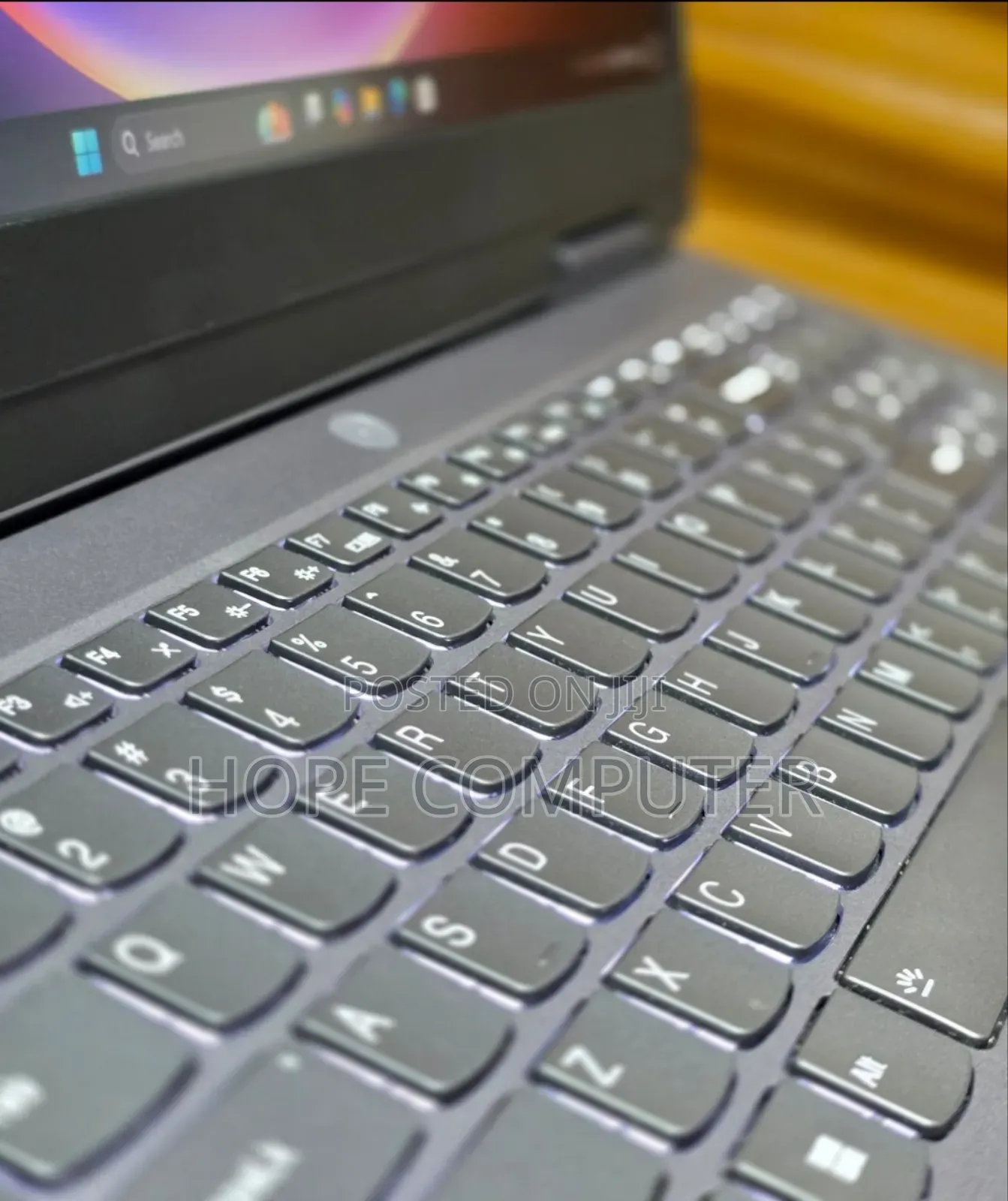 New Laptop Lenovo LOQ 15ARP9 32GB Intel Core I5 SSD 512GB