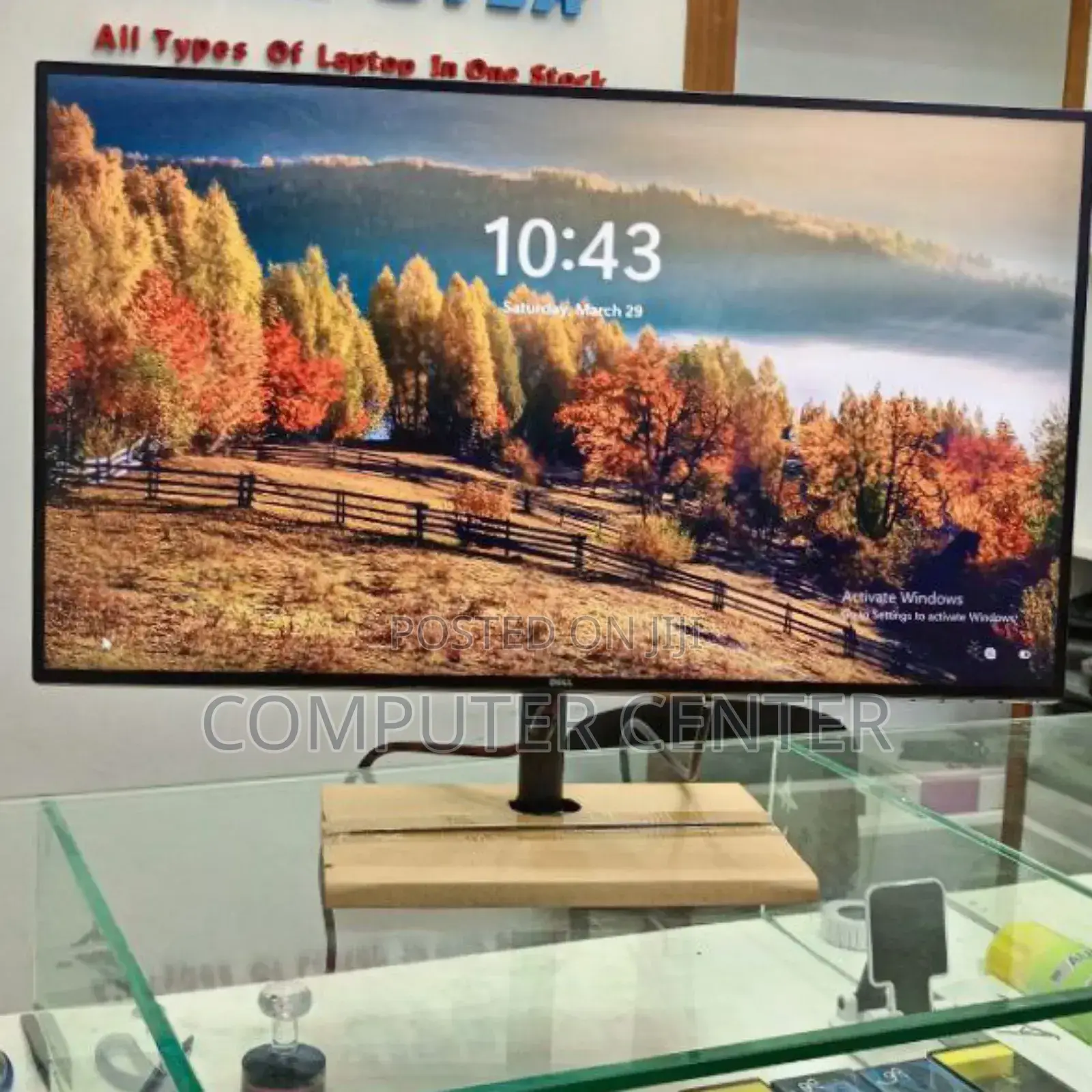 Dell Frameless Monitor With 27 Inch