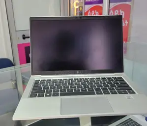New Laptop HP EliteBook 830 G7 16GB Intel Core I7 SSD 512GB
