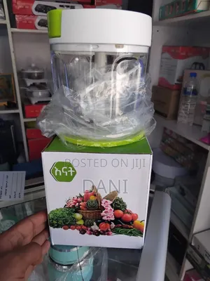 እናት የሽንኩርት መፍጫ