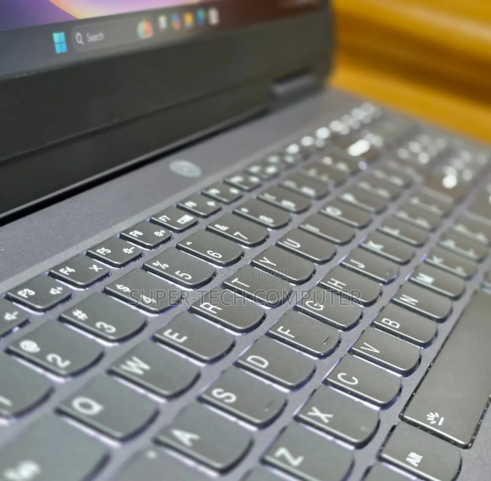 New Laptop Lenovo LOQ 15ARP9 32GB Intel Core I5 SSD 512GB