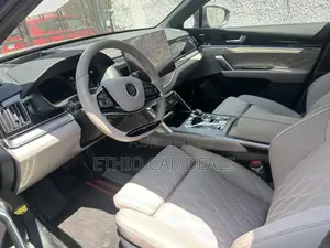 New BYD Tang DM-i 2024 Off white