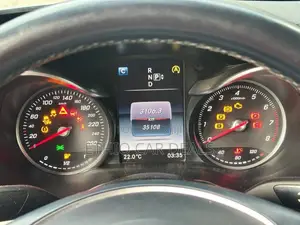 Mercedes-Benz C180 2016 Silver