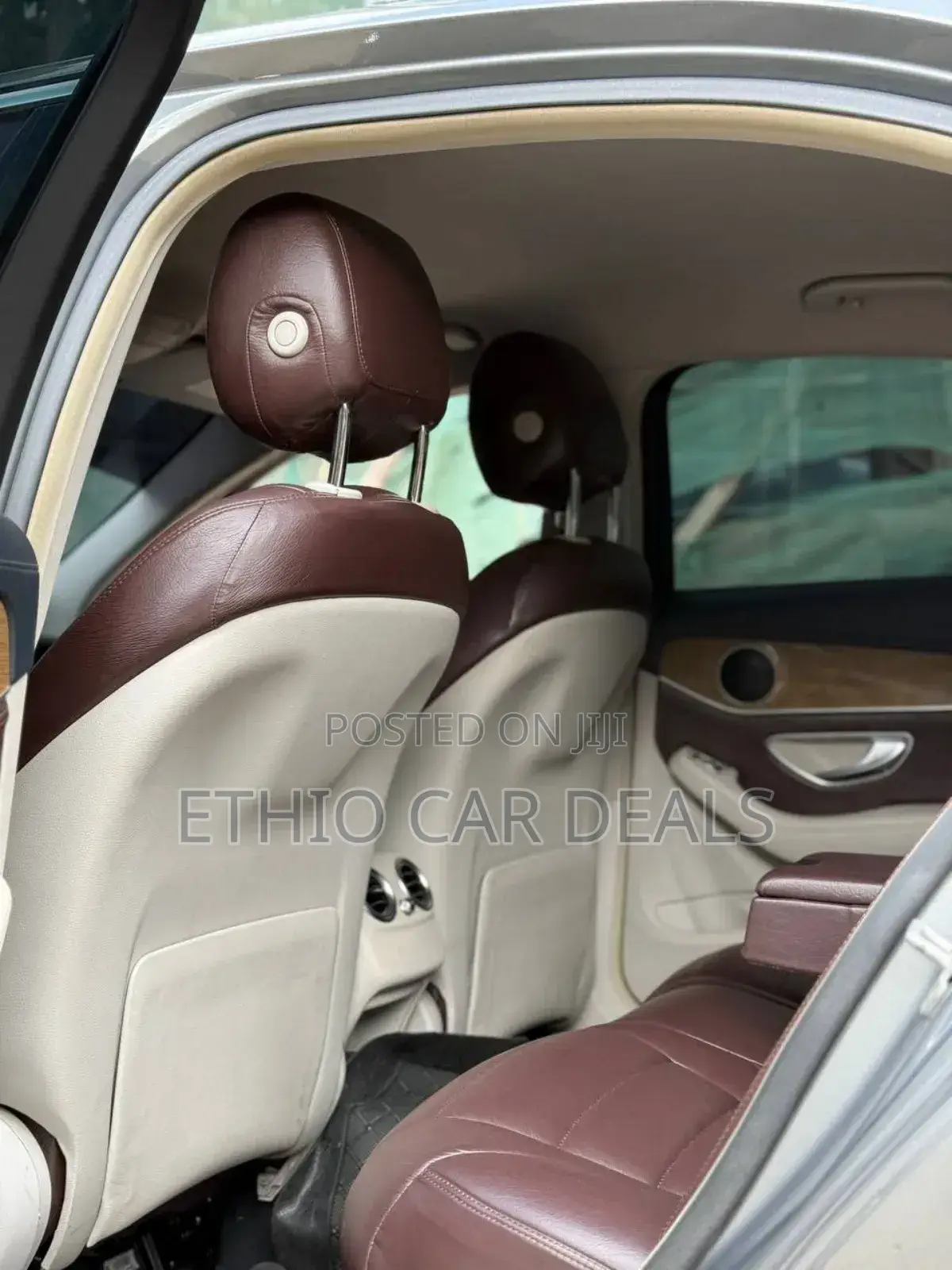 Mercedes-Benz C180 2016 Silver