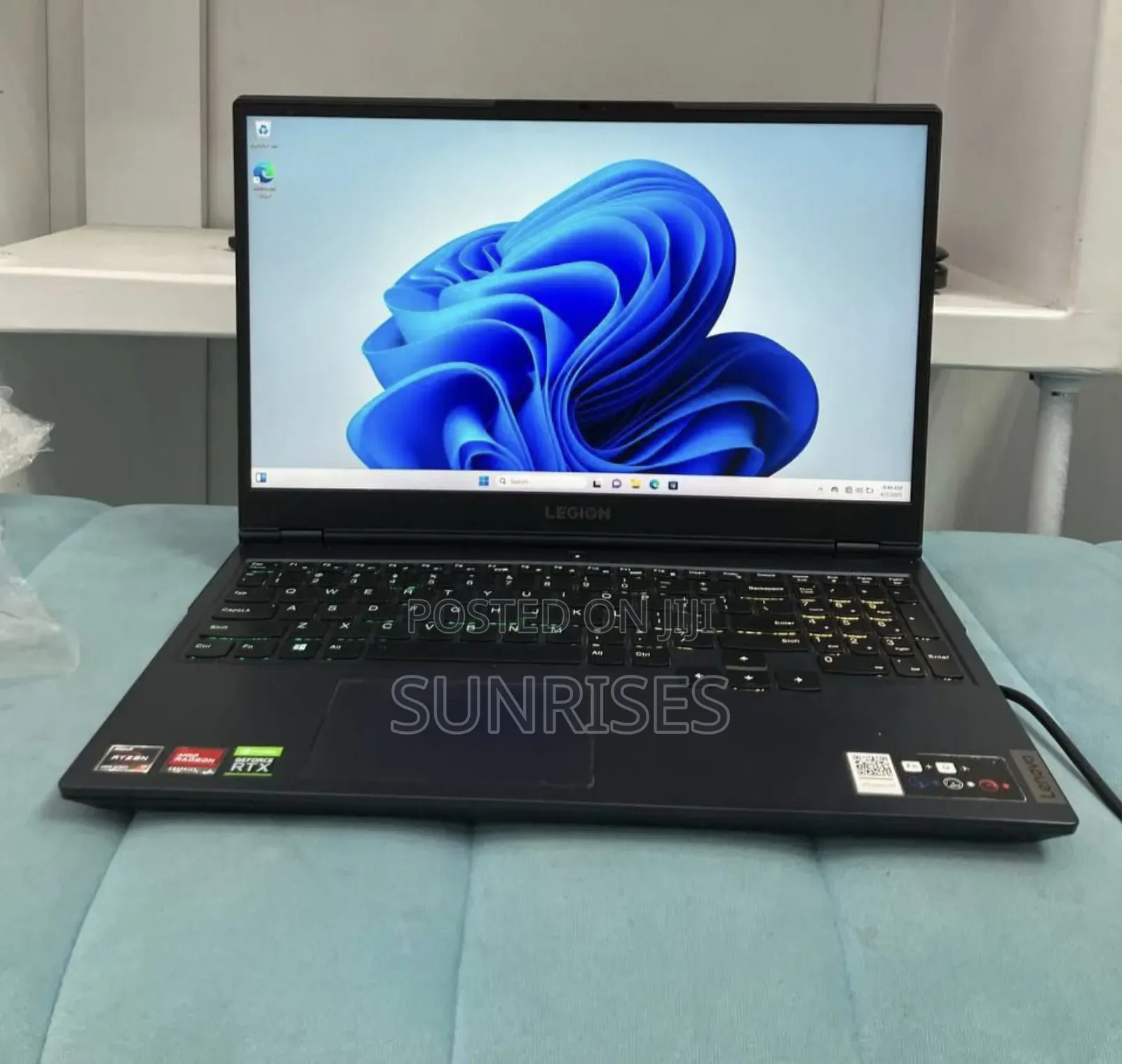 New Laptop Lenovo Legion 5 16GB AMD Ryzen 7 SSD 512GB