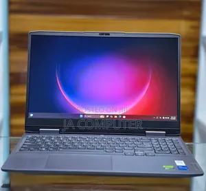 New Laptop Lenovo LOQ 15IRH8 32GB Intel Core I5 SSD 512GB