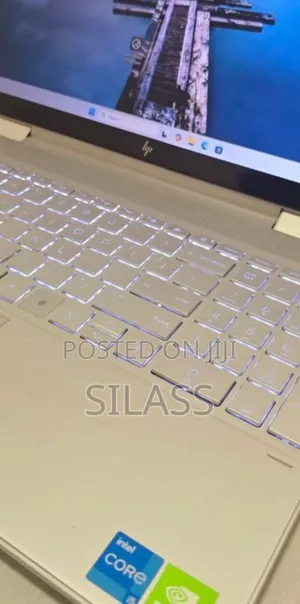 New Laptop HP Envy X360 16GB Intel Core I5 SSD 512GB