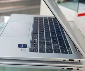 New Laptop HP EliteBook 840 G9 16GB Intel Core i5 SSD 512GB