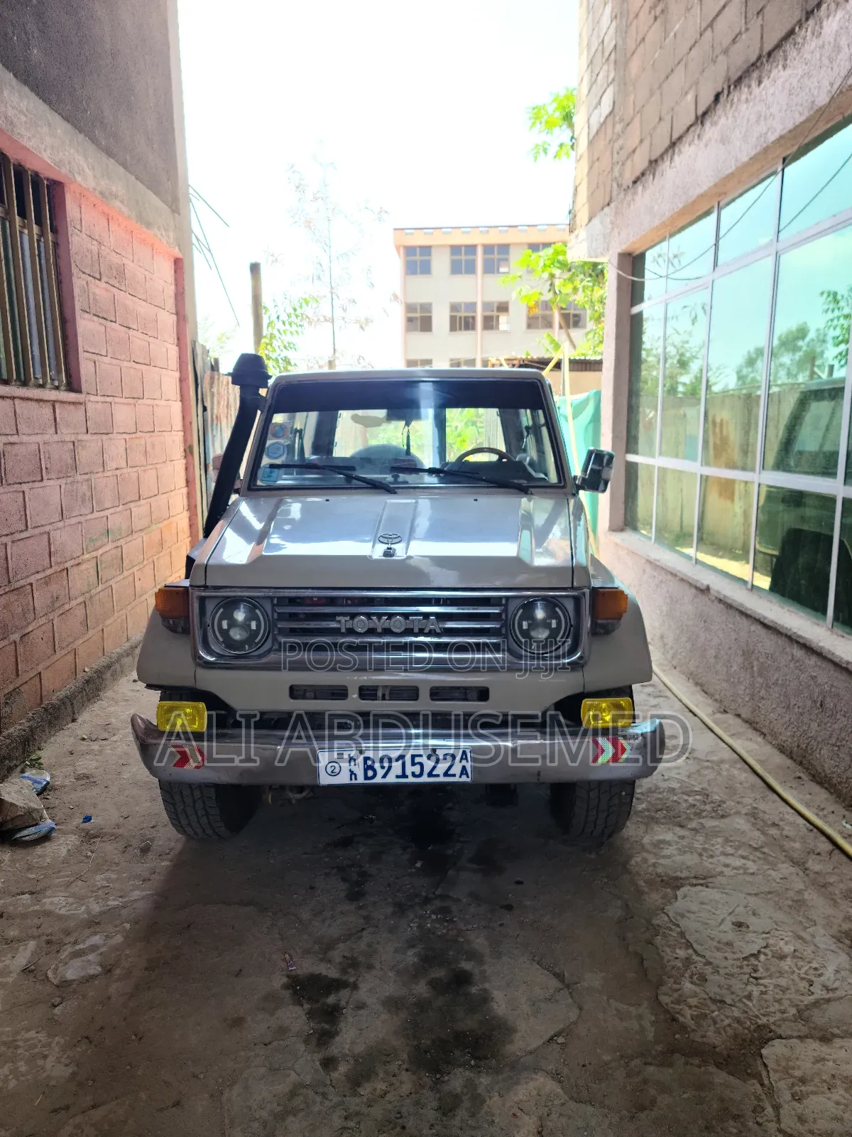 Toyota Land Cruiser 90 1997 Beige