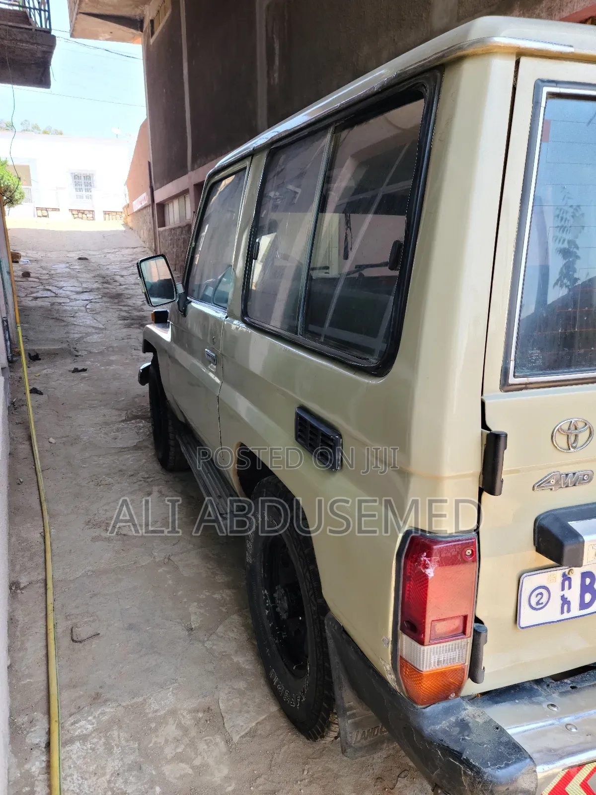 Toyota Land Cruiser 90 1997 Beige