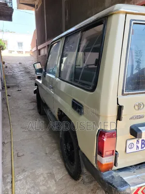 Toyota Land Cruiser 90 1997 Beige