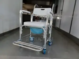 Photo - ዊልቸር ባለ 4ትንሽ ጓማ Wheelchair25commode Wheelchair43commode