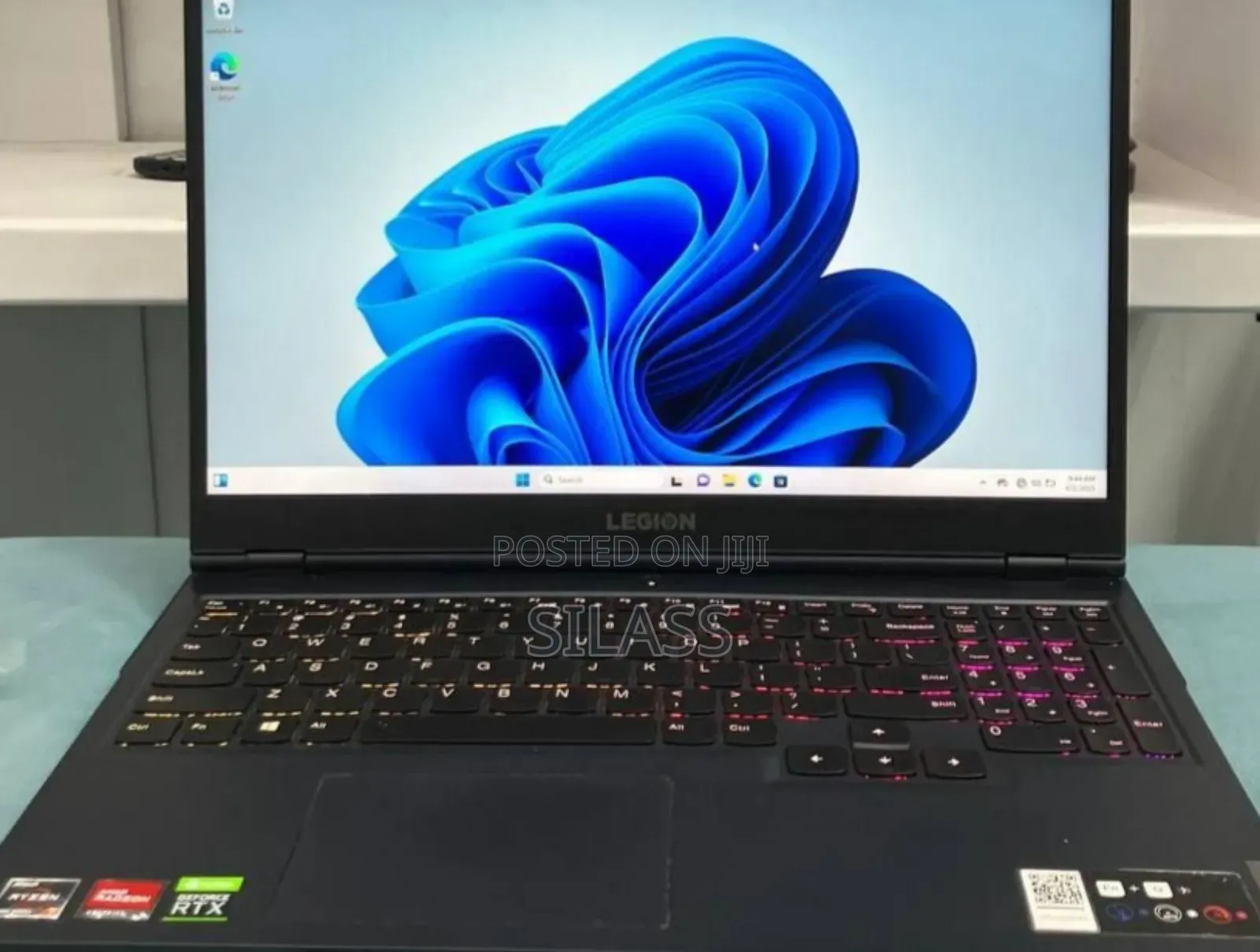New Laptop Lenovo Legion 5 16GB AMD Ryzen 7 SSD 512GB
