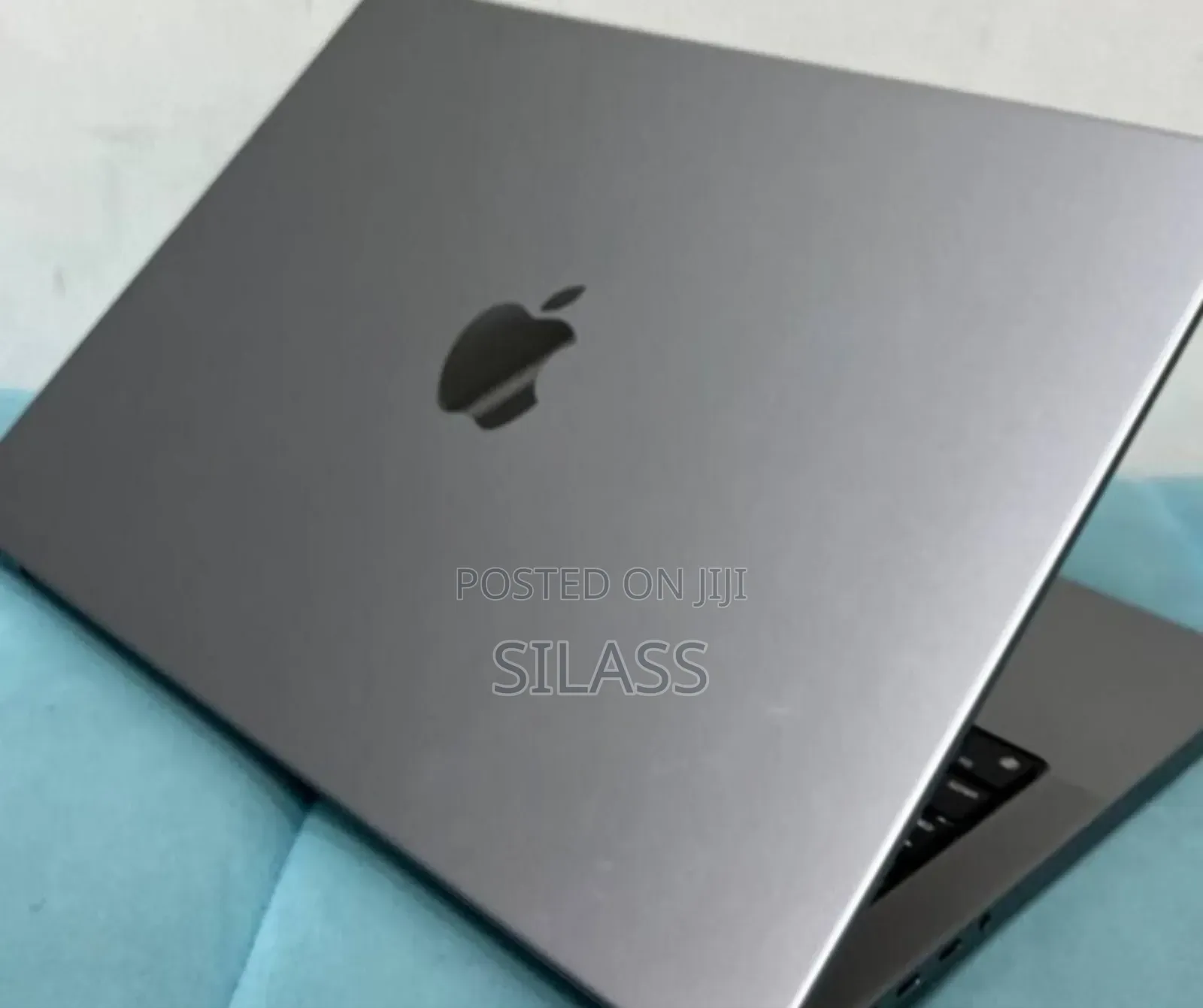 New Laptop Apple MacBook Pro M1 16GB Apple M1 Pro SSD 1T