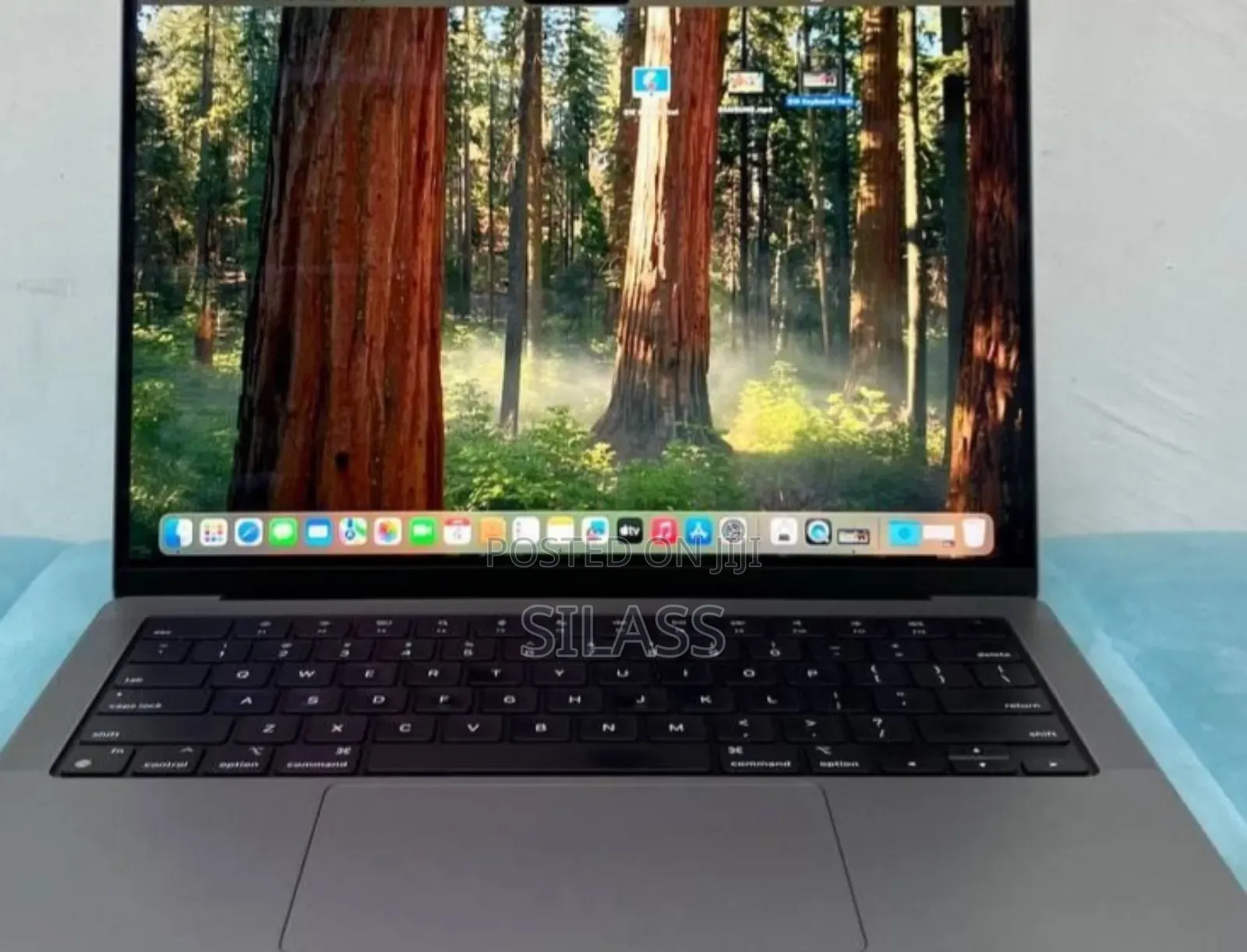 New Laptop Apple MacBook Pro M1 16GB Apple M1 Pro SSD 1T