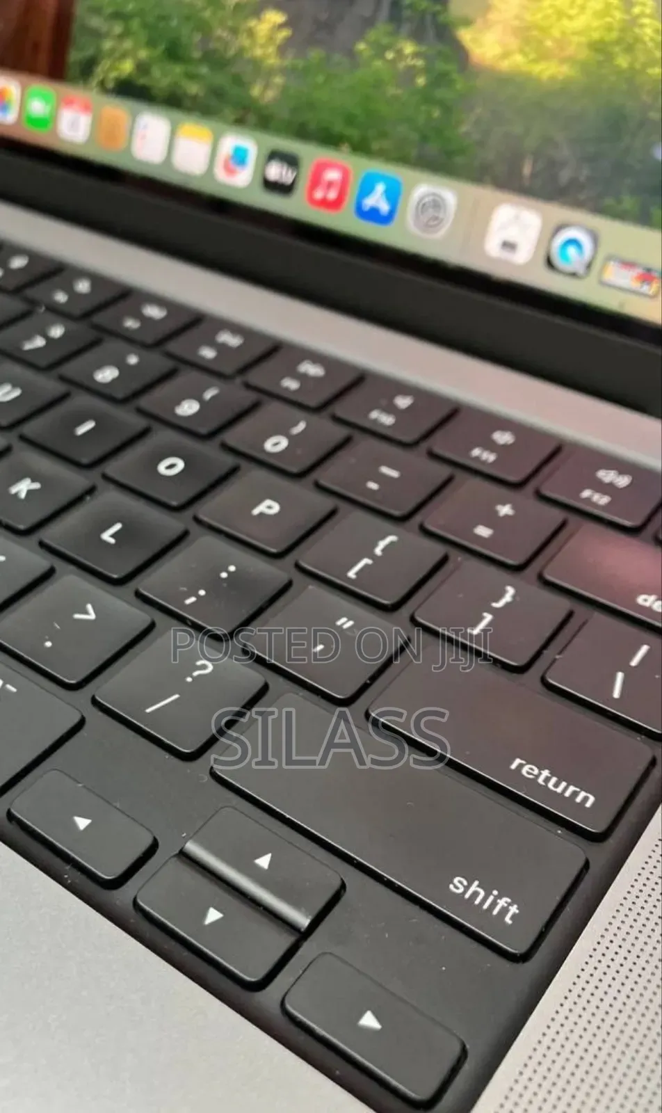 New Laptop Apple MacBook Pro M1 16GB Apple M1 Pro SSD 1T