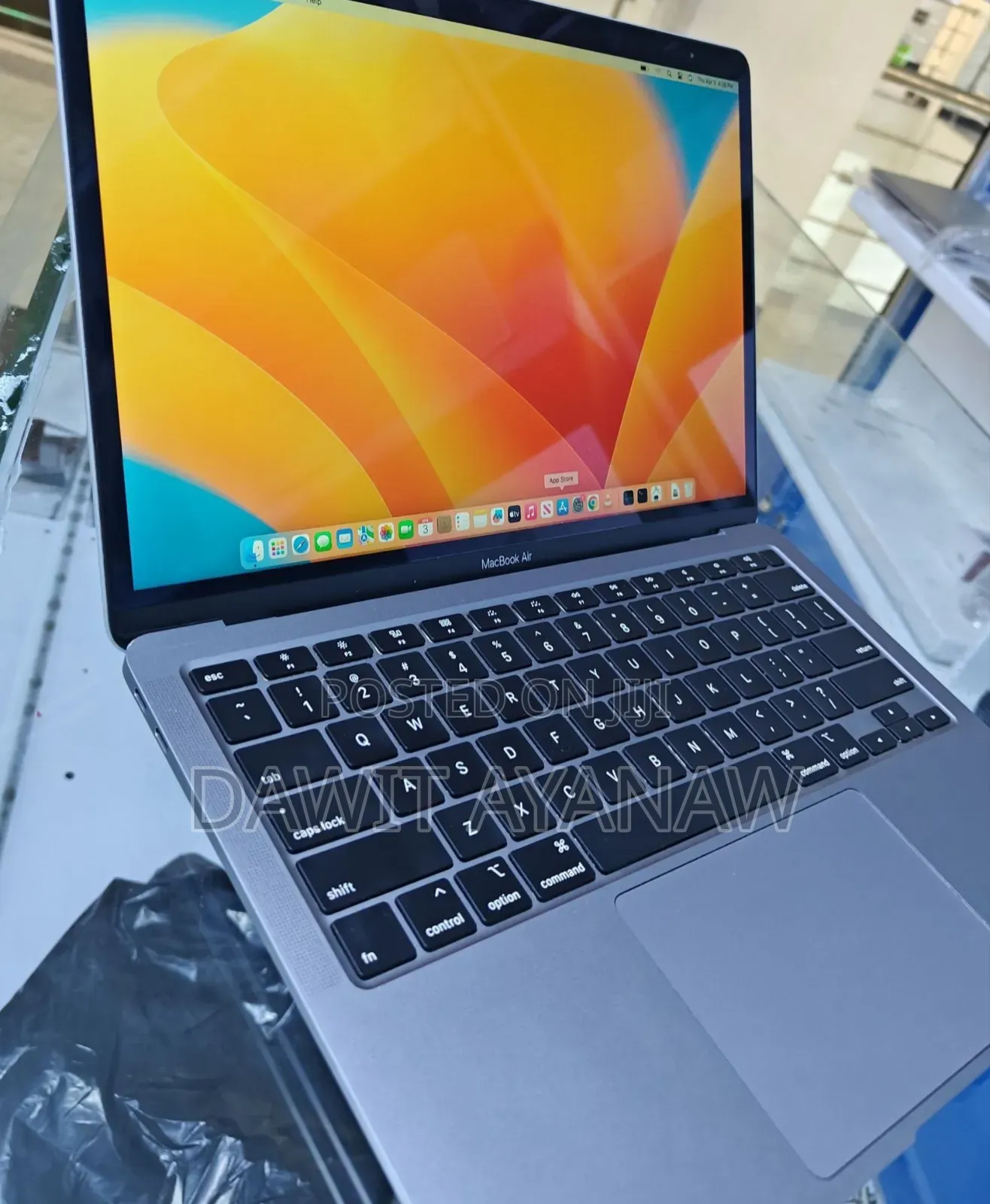 New Laptop Apple MacBook Air 2020 16GB Intel Core I5 SSD 256GB