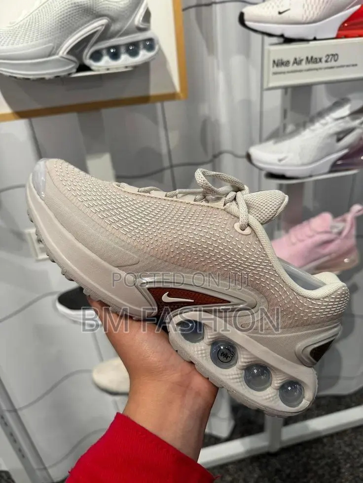 Nike Air Max Creamy Color