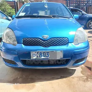 Toyota Vitz 2002 Blue
