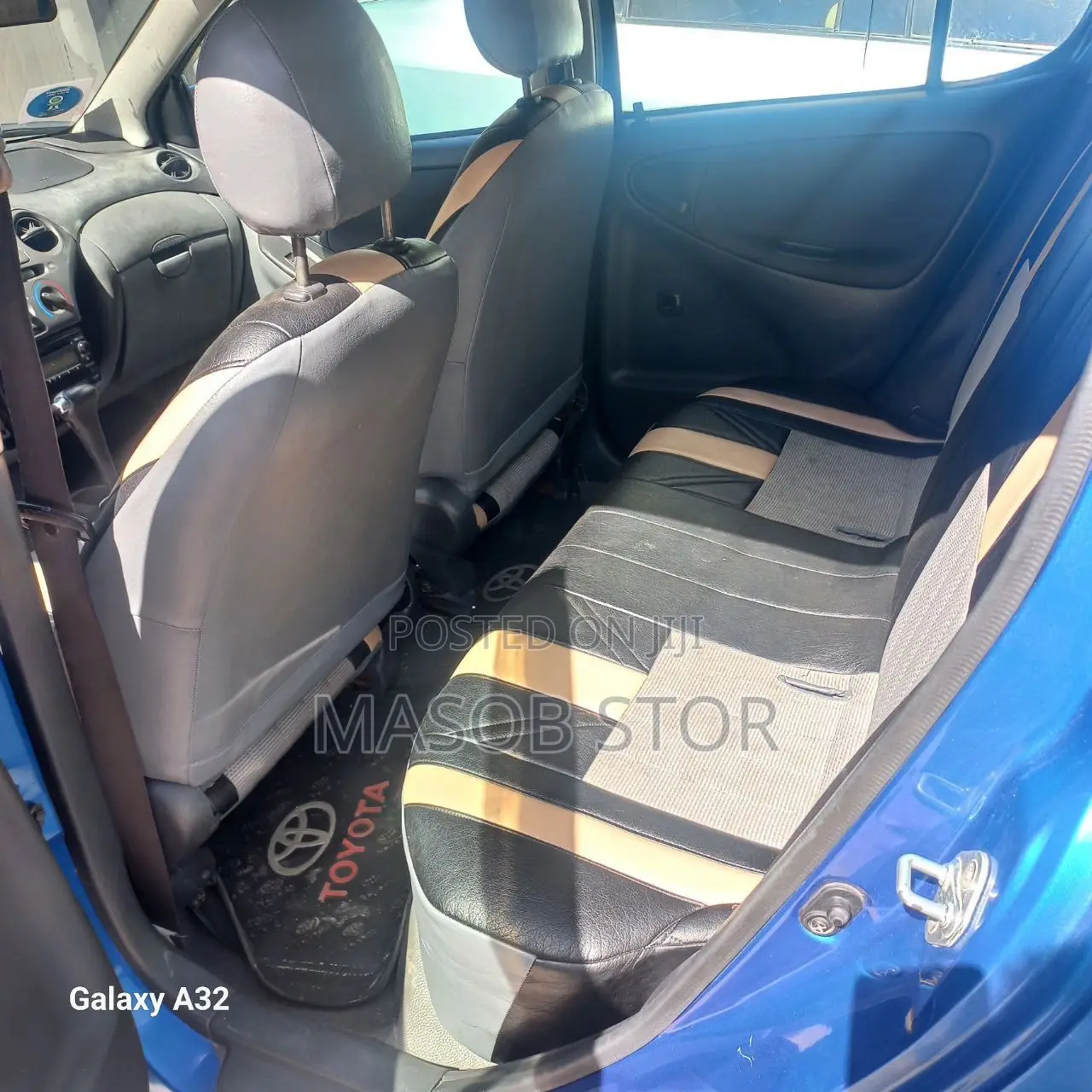 Toyota Vitz 2002 Blue