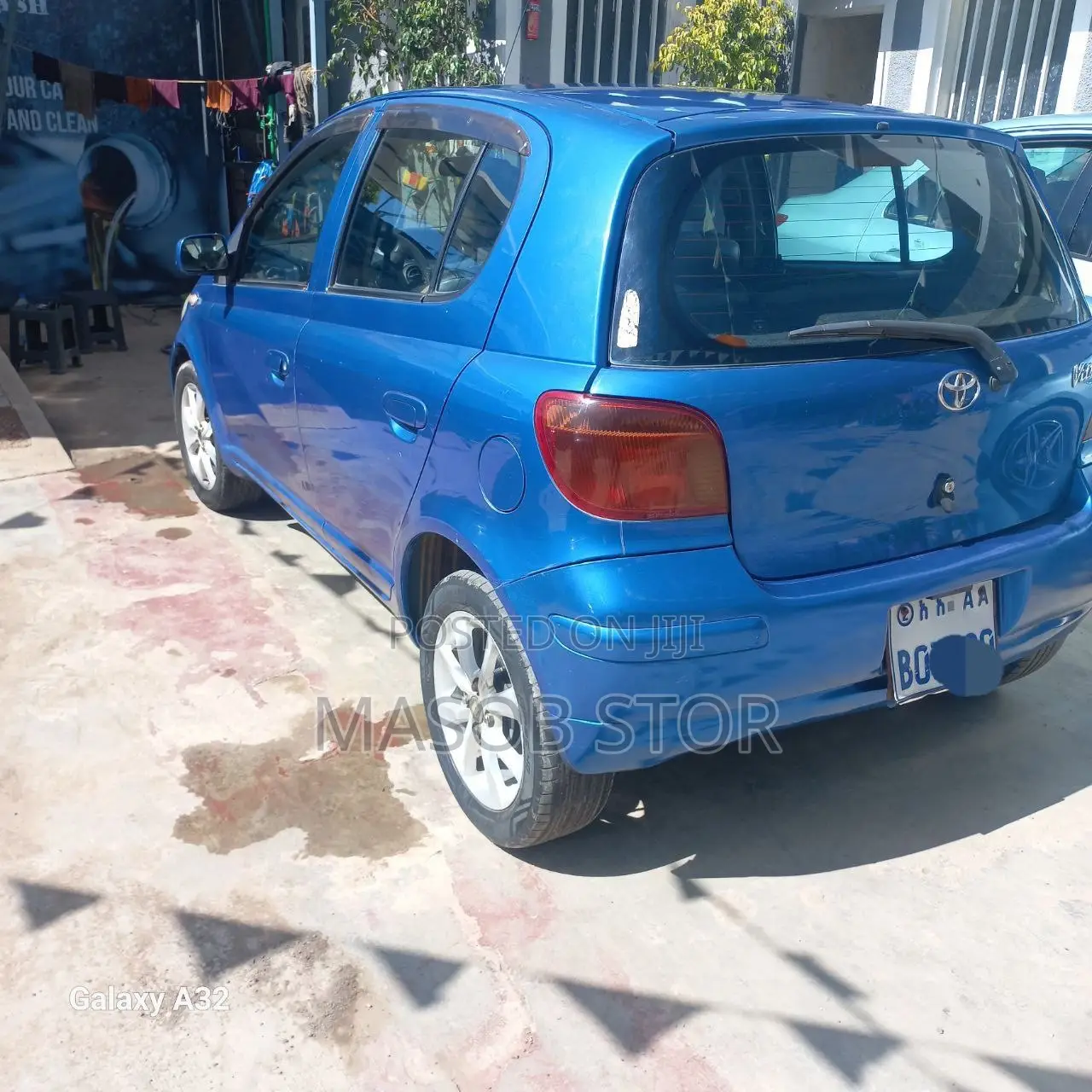 Toyota Vitz 2002 Blue