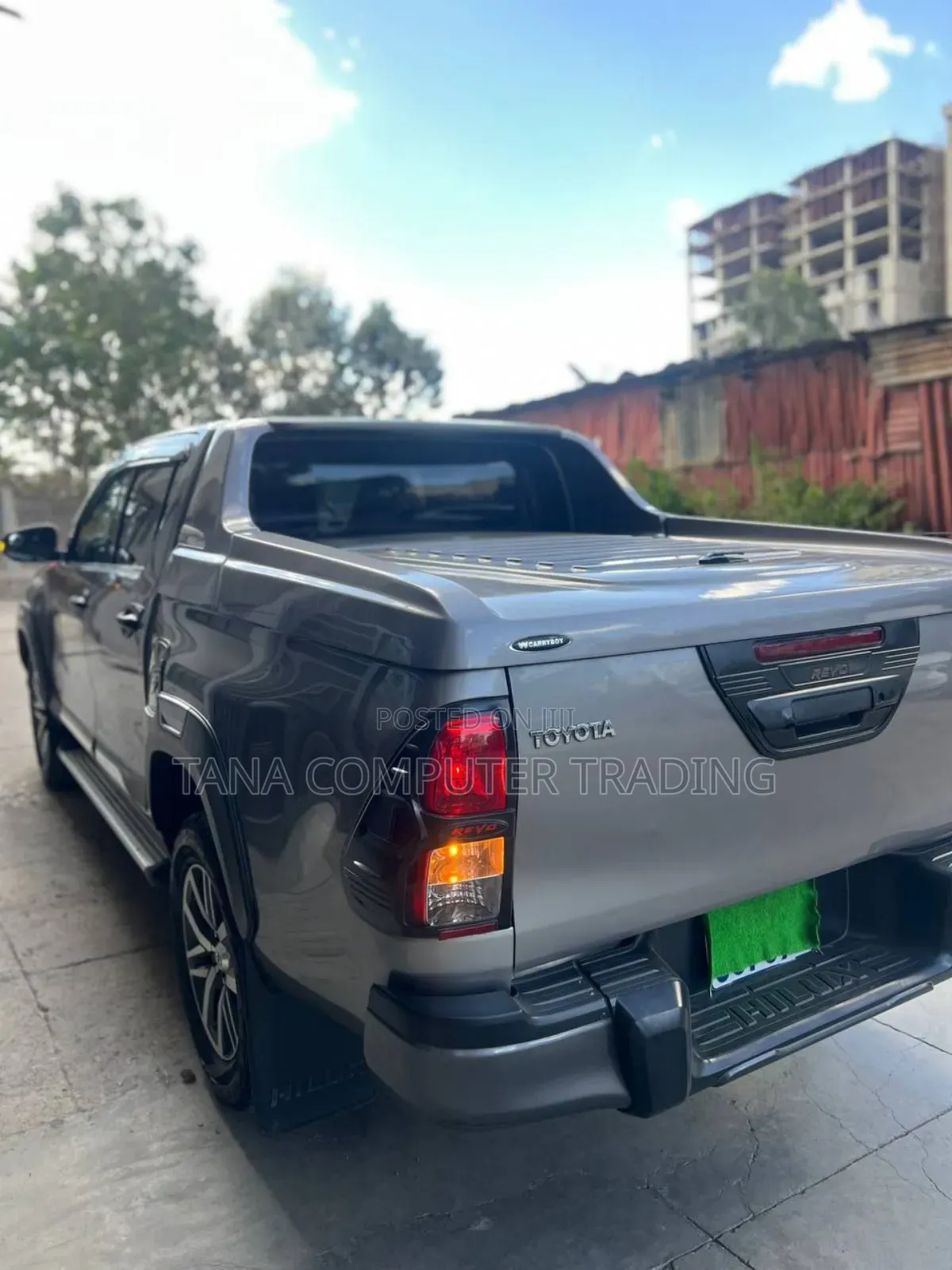 Toyota Hilux 2020 Gray