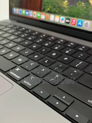 New Laptop Apple MacBook Pro 2021 M1 16GB Apple M1 SSD 1T