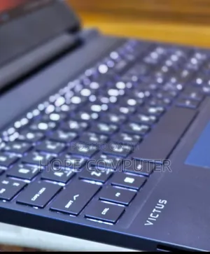 Photo - New Laptop HP EliteBook 840 G5 8GB Intel Core I5 SSD 512GB