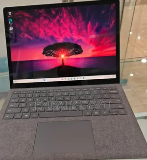 Photo - New Laptop Microsoft Surface 16GB Intel Core I7 SSD 512GB