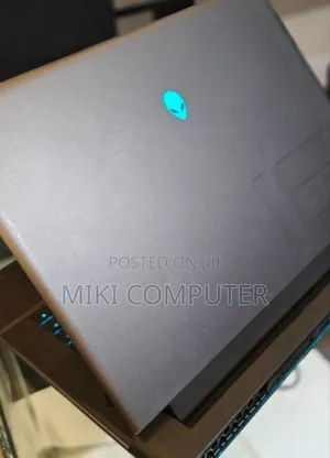 New Laptop Alienware M17x R2 32GB Intel Core I9 SSD 1T