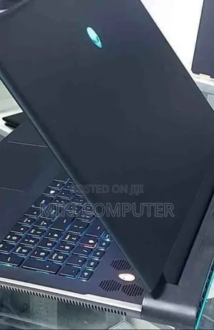 New Laptop Alienware M17x R2 16GB AMD Ryzen 9 SSD 1T