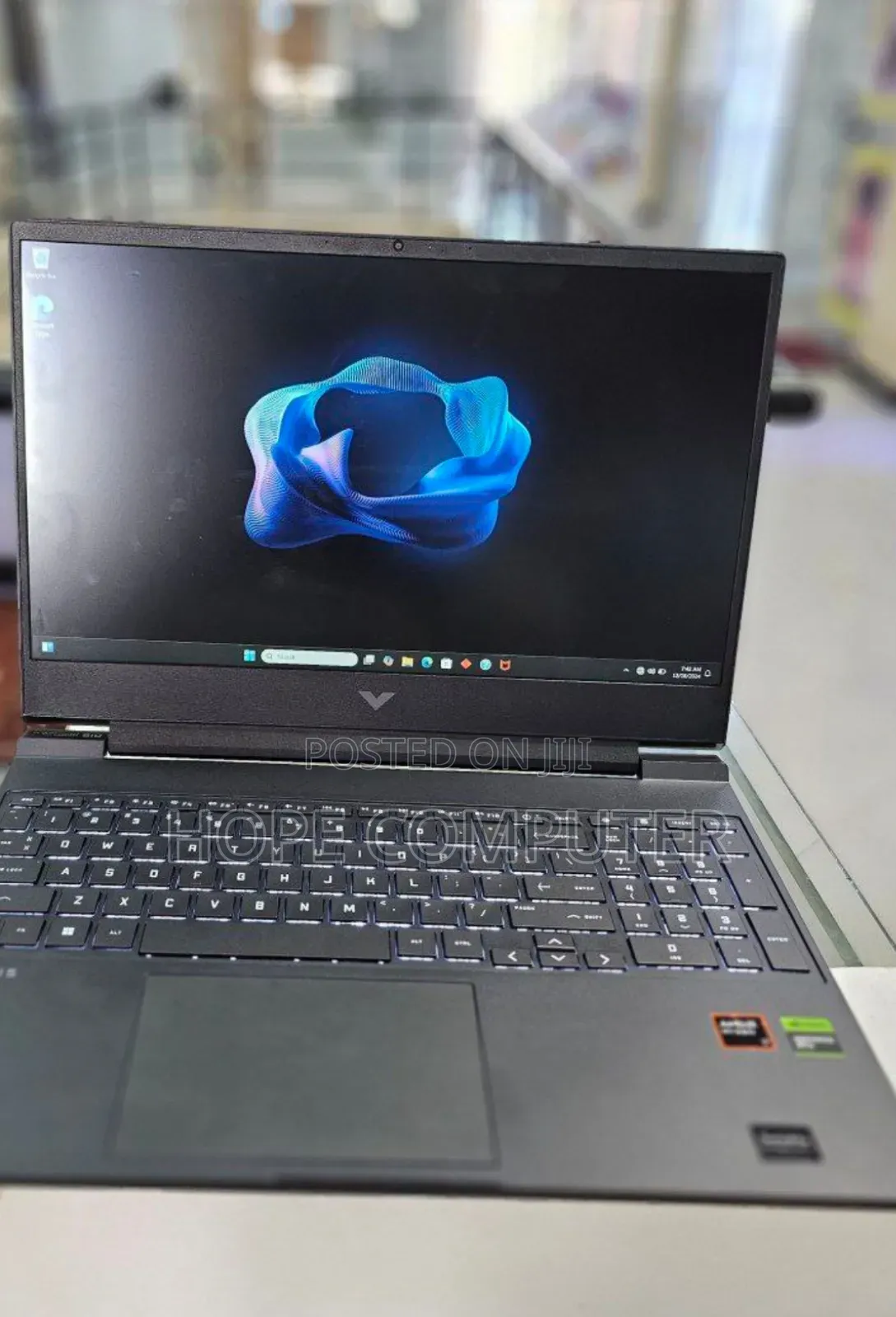 New Laptop HP Victus 16 16GB AMD Ryzen 7 SSD 1T