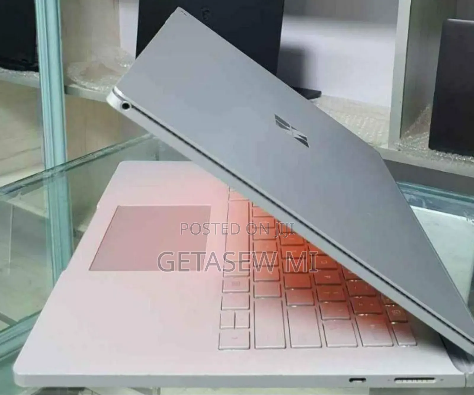 New Laptop Microsoft Surface 16GB Intel Core I7 SSD 256GB