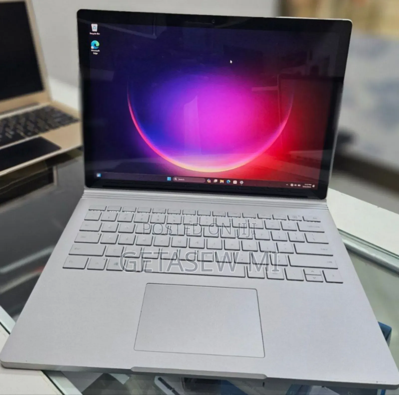 New Laptop Microsoft Surface 16GB Intel Core I7 SSD 256GB